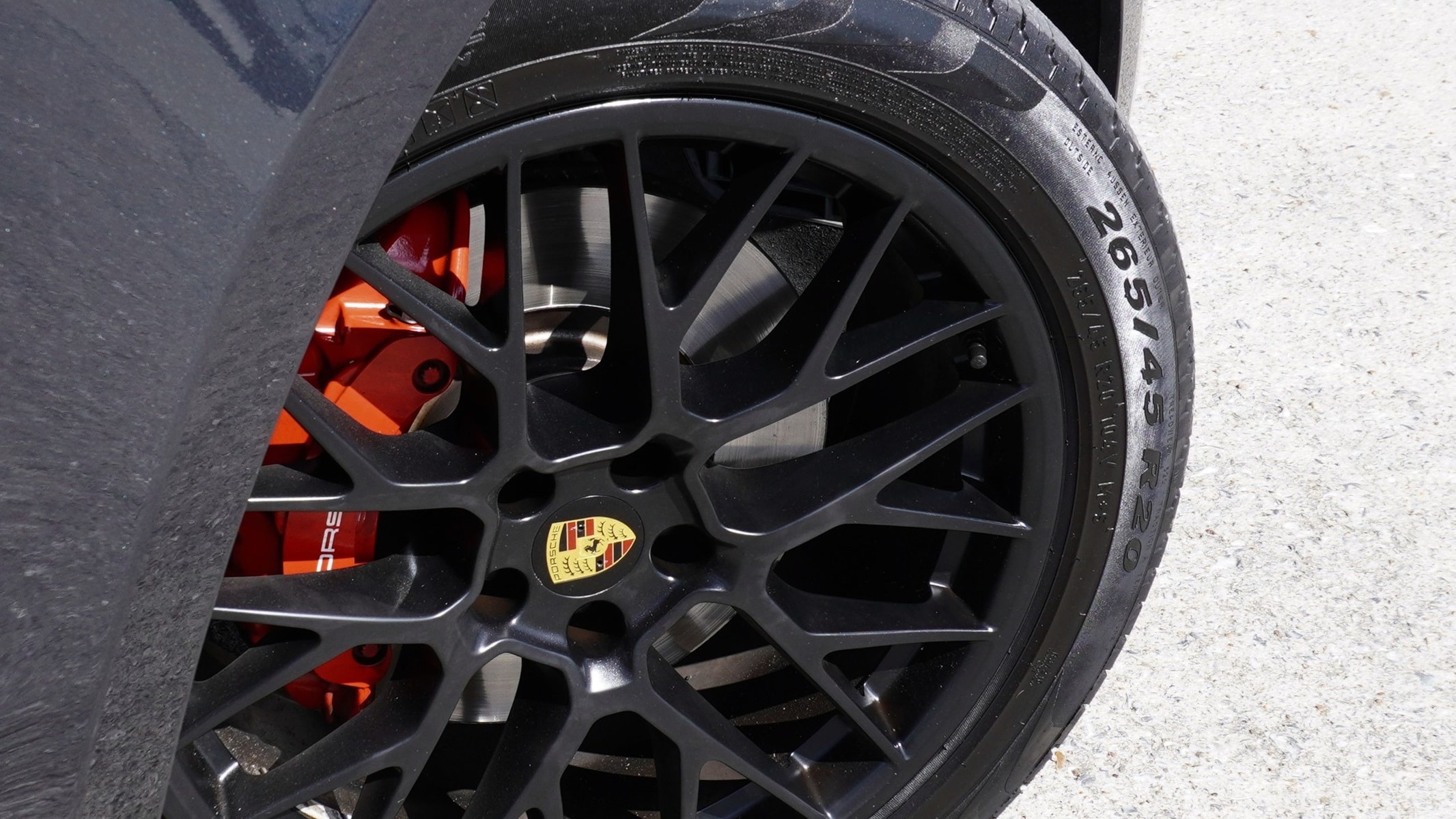 Porsche Macan wheel with red brake calipers